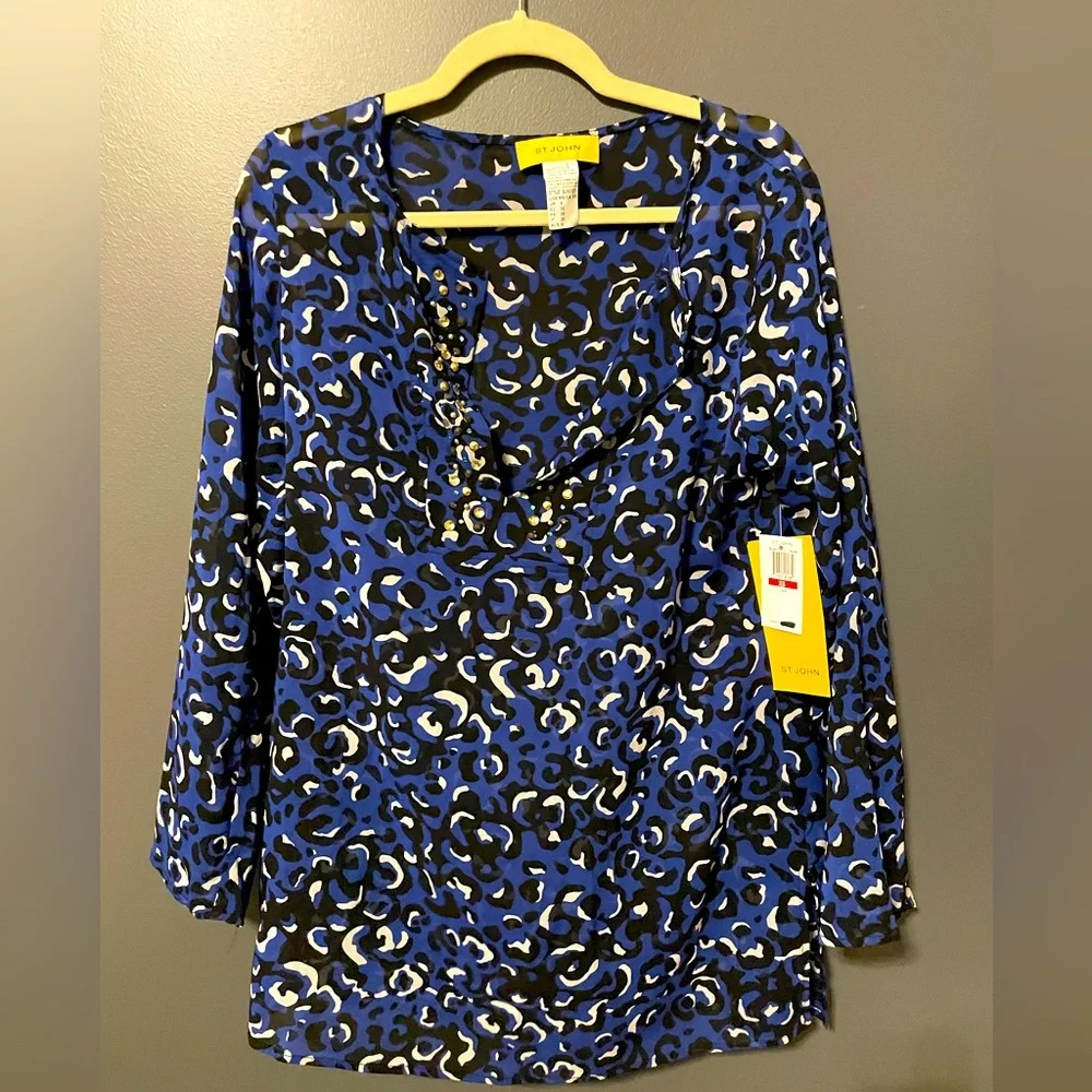 St. John Women’s Blouse. New w/tags. XS. Extra small. Animal print, beaded, silk - Picture 1 of 2